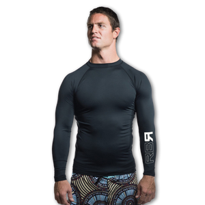 RBR 2Flex men's rash guard. UPF 50+ Wears cool, dries quick. Geared to perform and formulated for comfort at ridebackwards.com